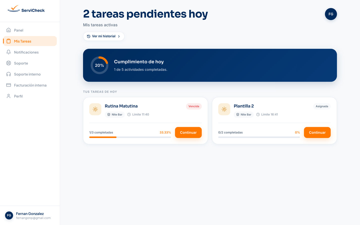 Pantalla Mis tareas en la web con las tareas pendientes de hoy, el Cumplimiento de hoy y tarjetas con el botón Continuar.